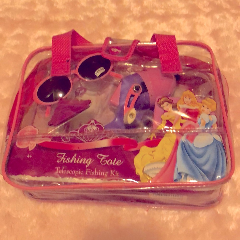 Disney Princess fishing kit tote - Picture 3 of 9
